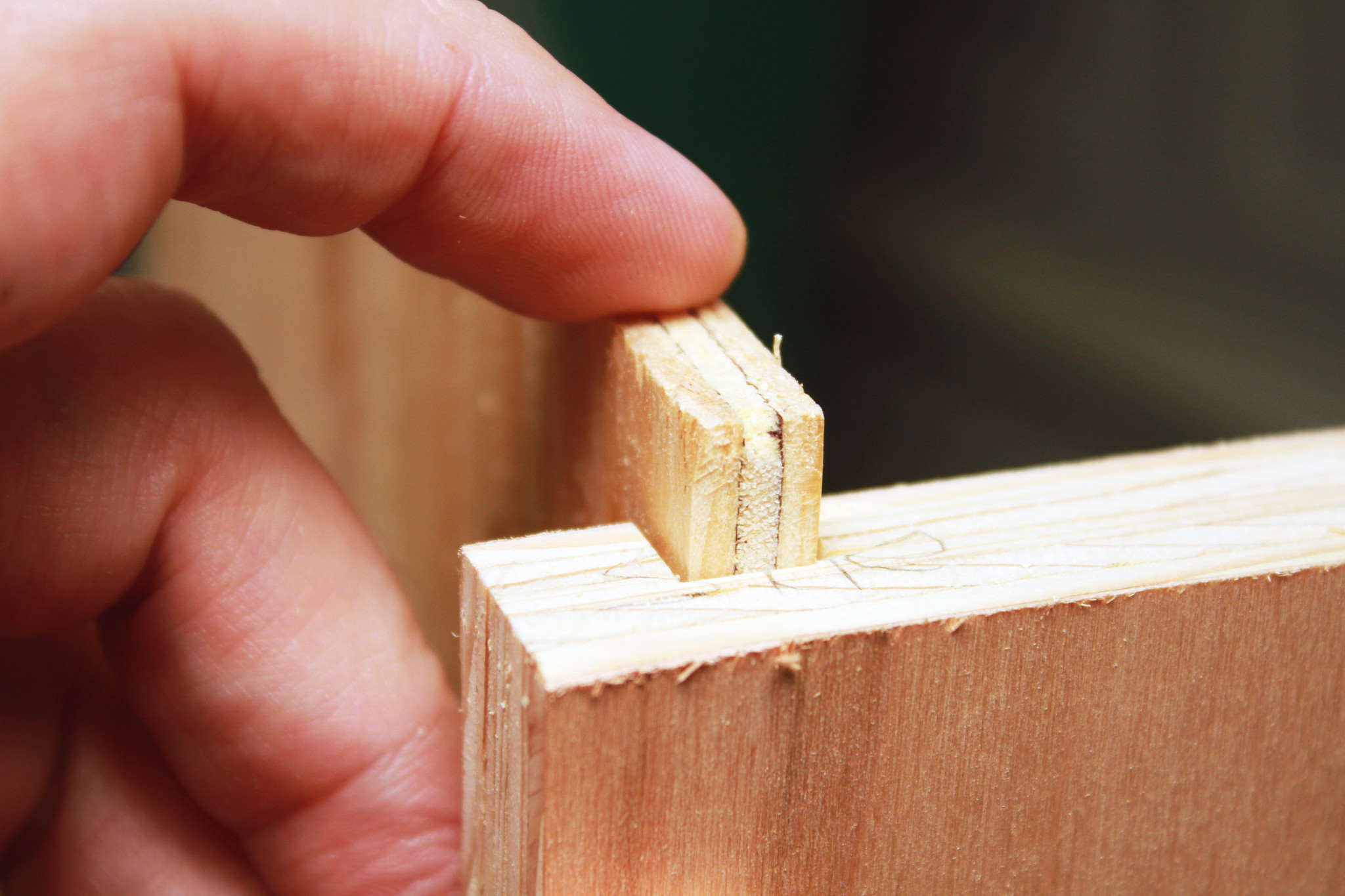 how to cut a notch in wood