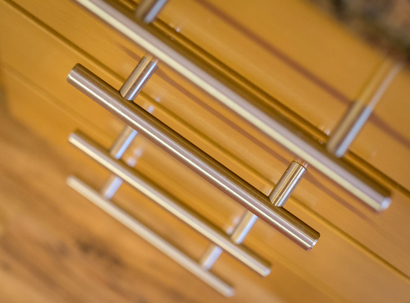 How to Measure Drawer Pulls