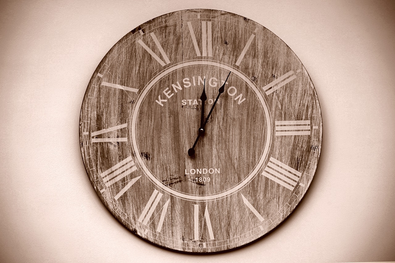 diy wood clock